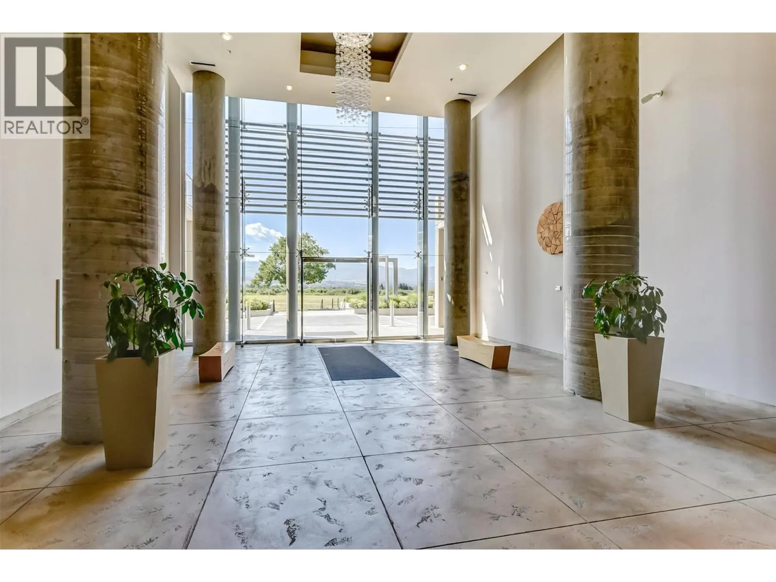 2040 Springfield Road Unit# 307