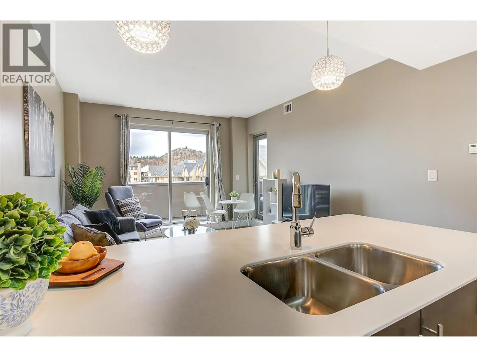 2040 Springfield Road Unit# 307