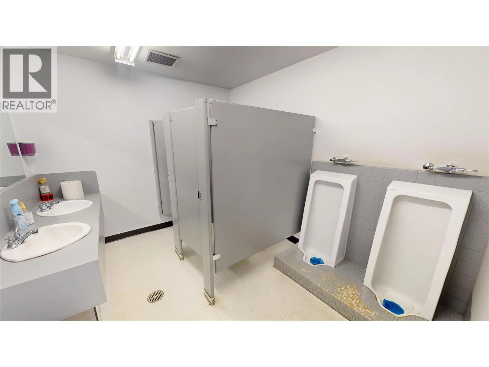 815 Cranbrook Street N