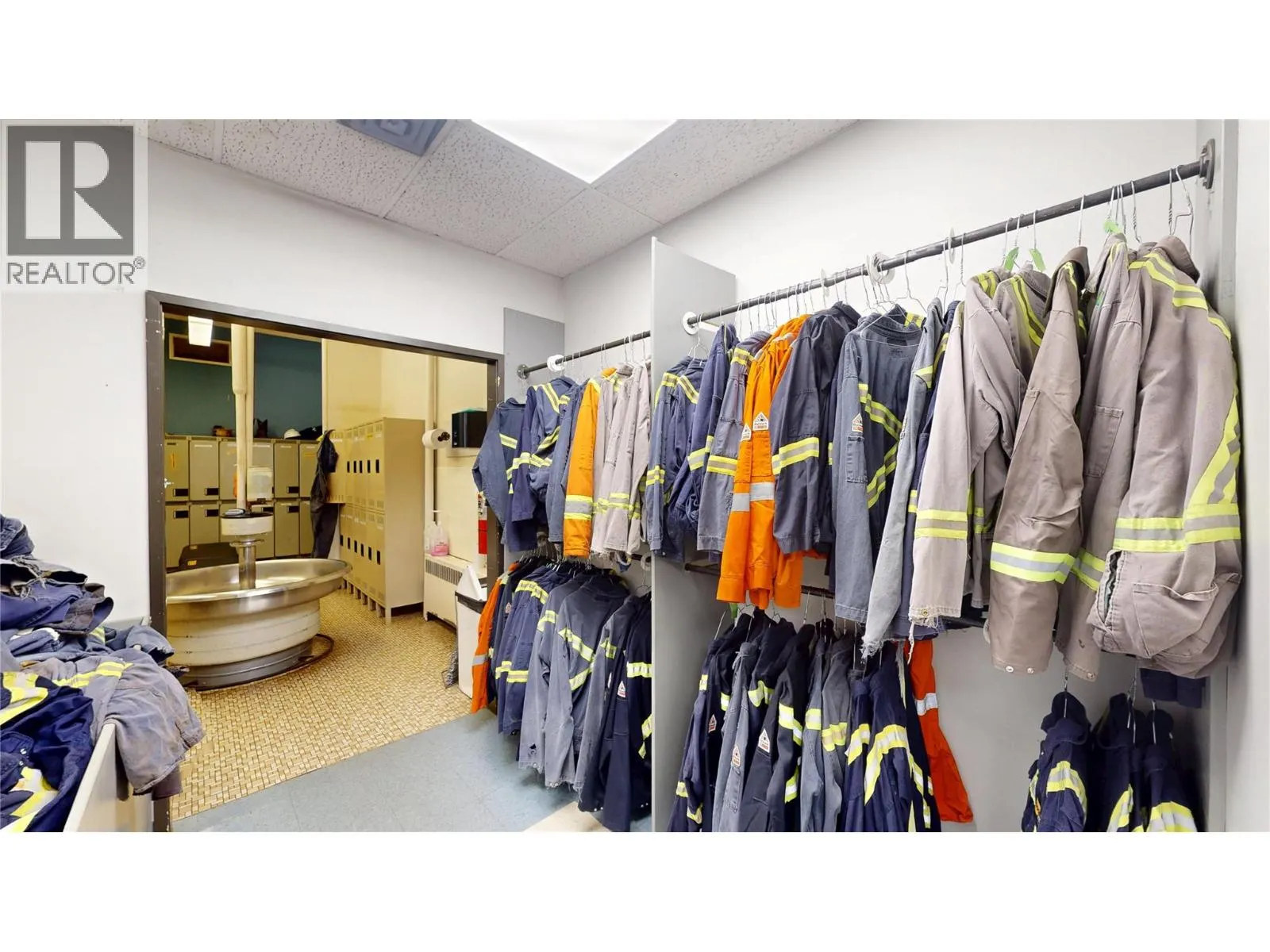 815 Cranbrook Street N