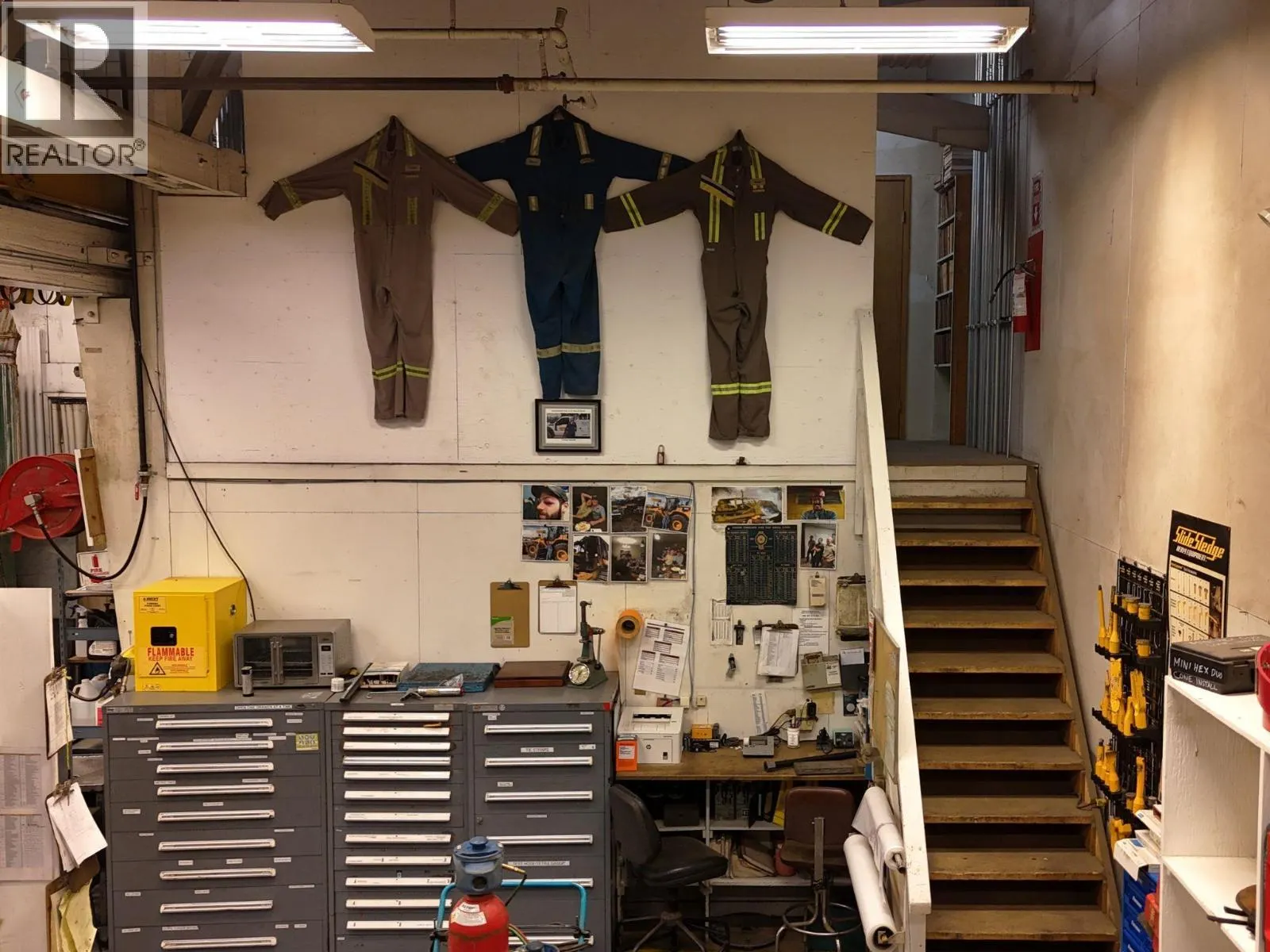 815 Cranbrook Street N