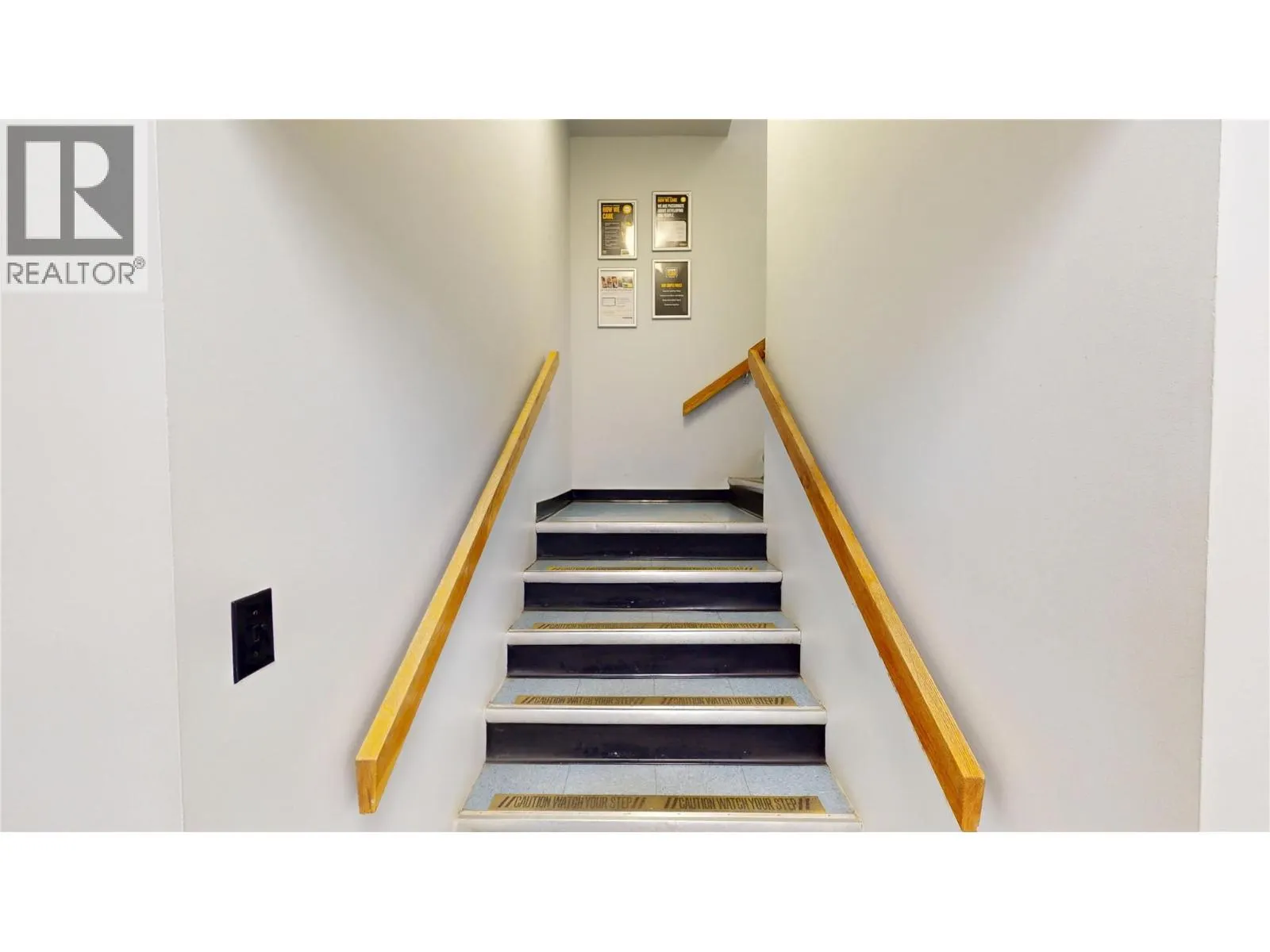 815 Cranbrook Street N