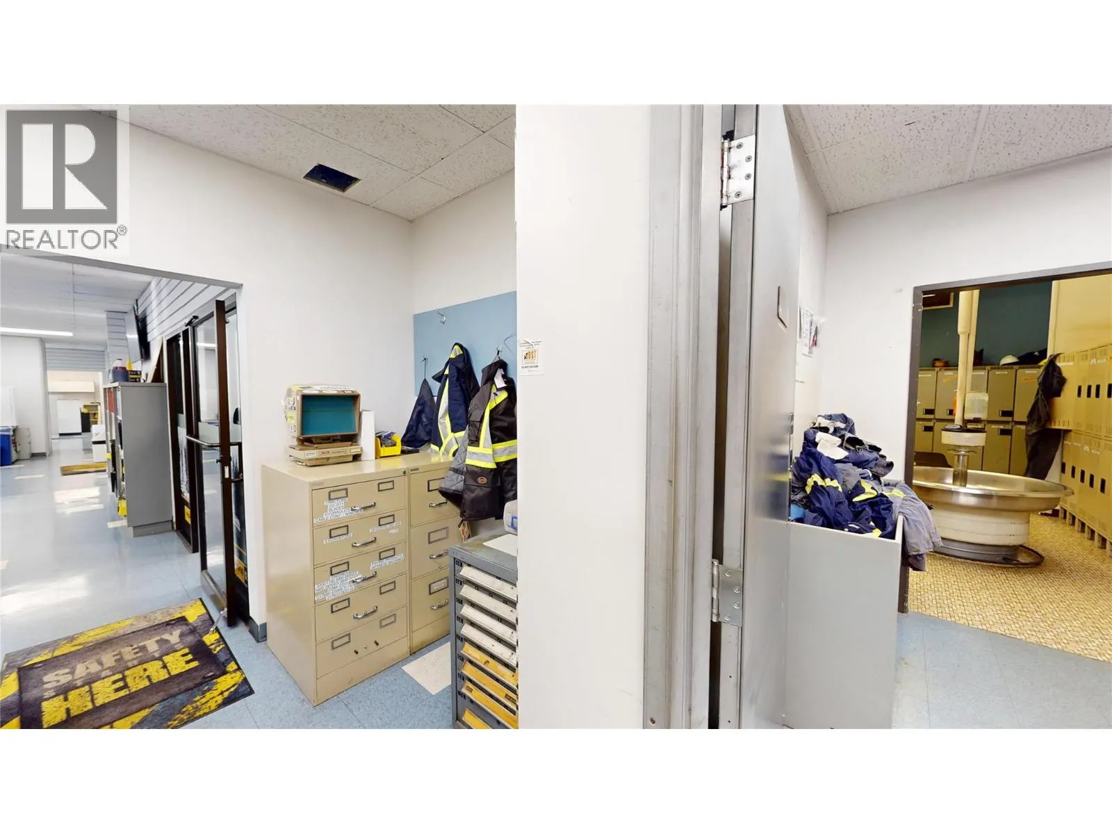 815 Cranbrook Street N