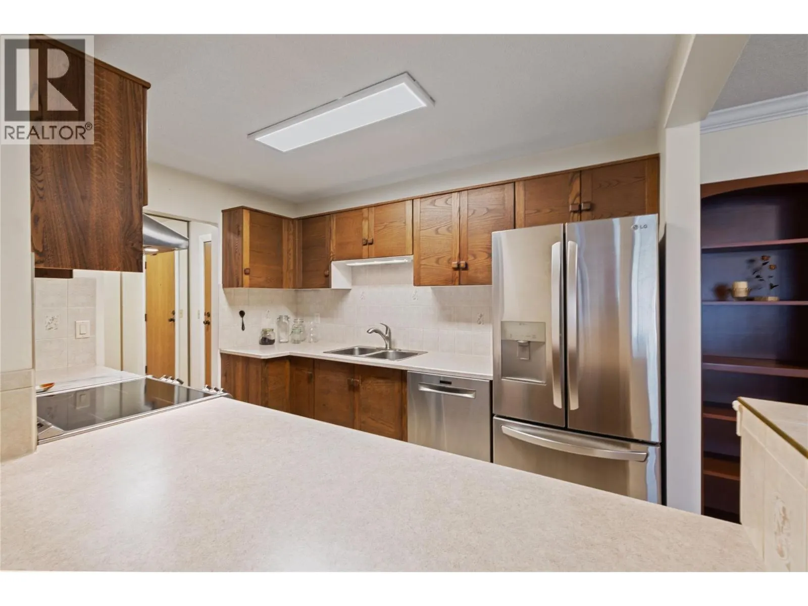 1035 Bernard Avenue Unit# 104