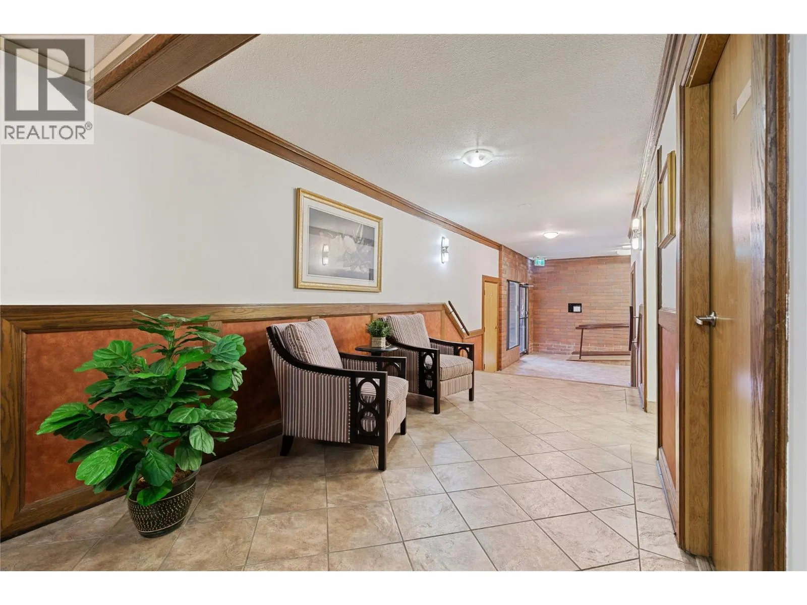 1035 Bernard Avenue Unit# 104
