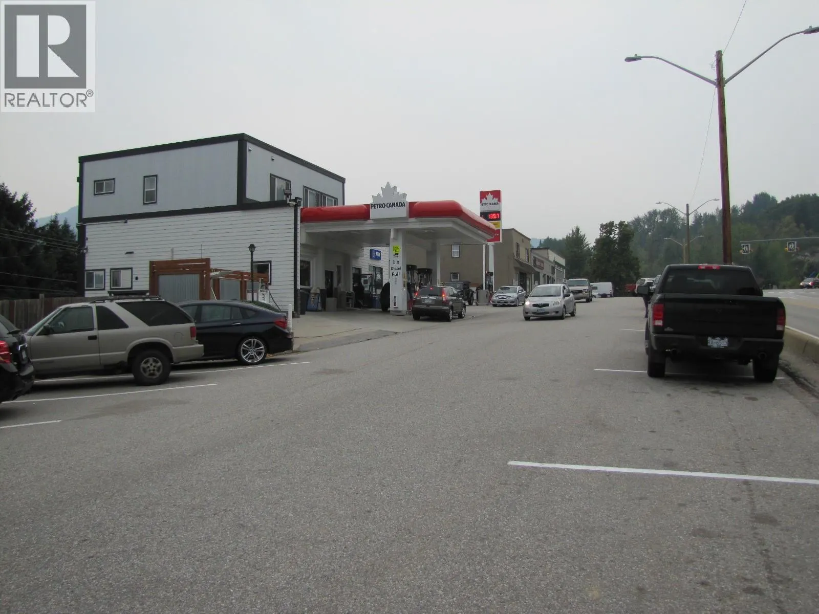 860 Schofield Highway