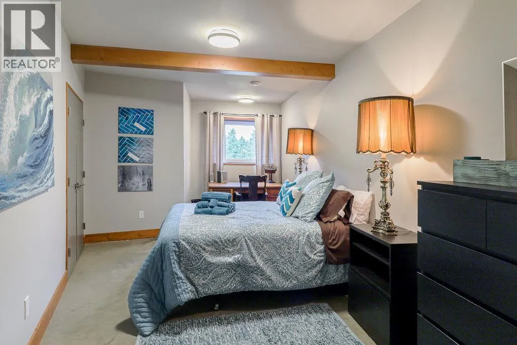 2160 KOOTENAY 3 Road