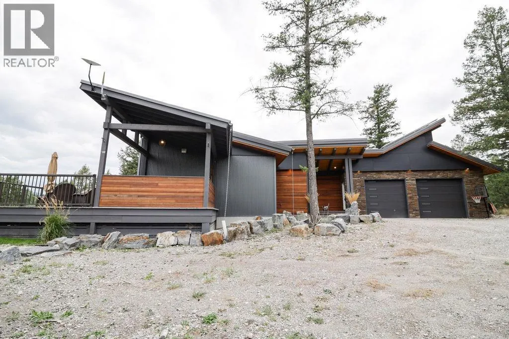 2160 KOOTENAY 3 Road