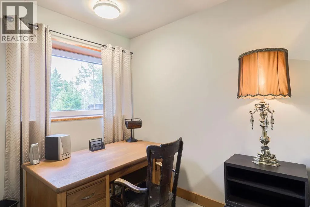 2160 KOOTENAY 3 Road
