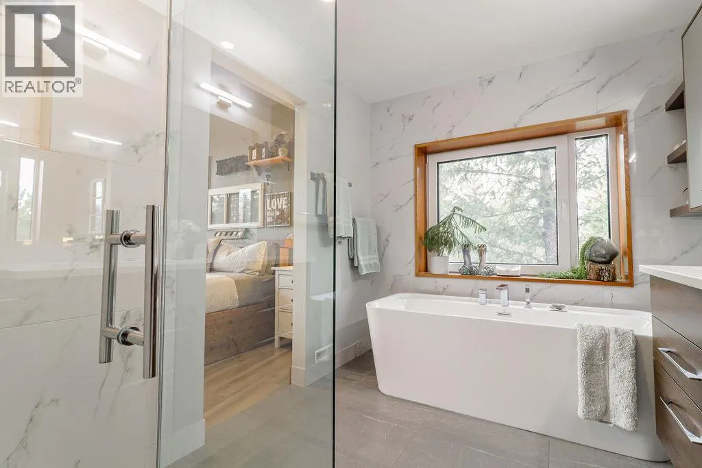 2160 KOOTENAY 3 Road