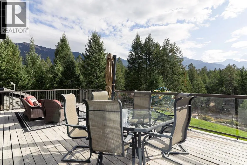 2160 KOOTENAY 3 Road
