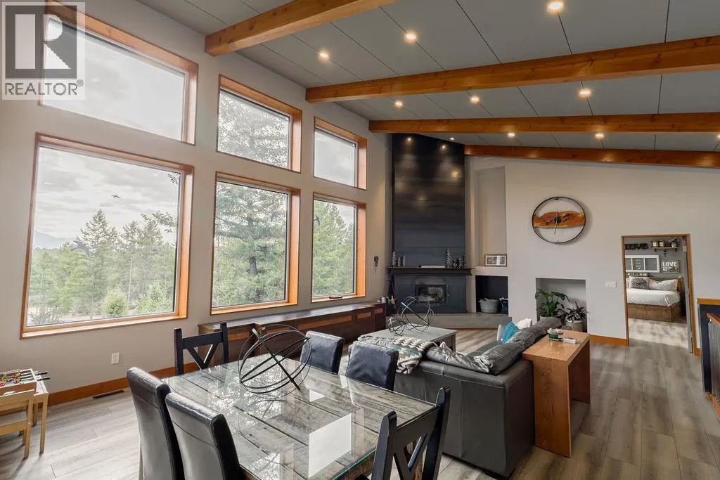 2160 KOOTENAY 3 Road