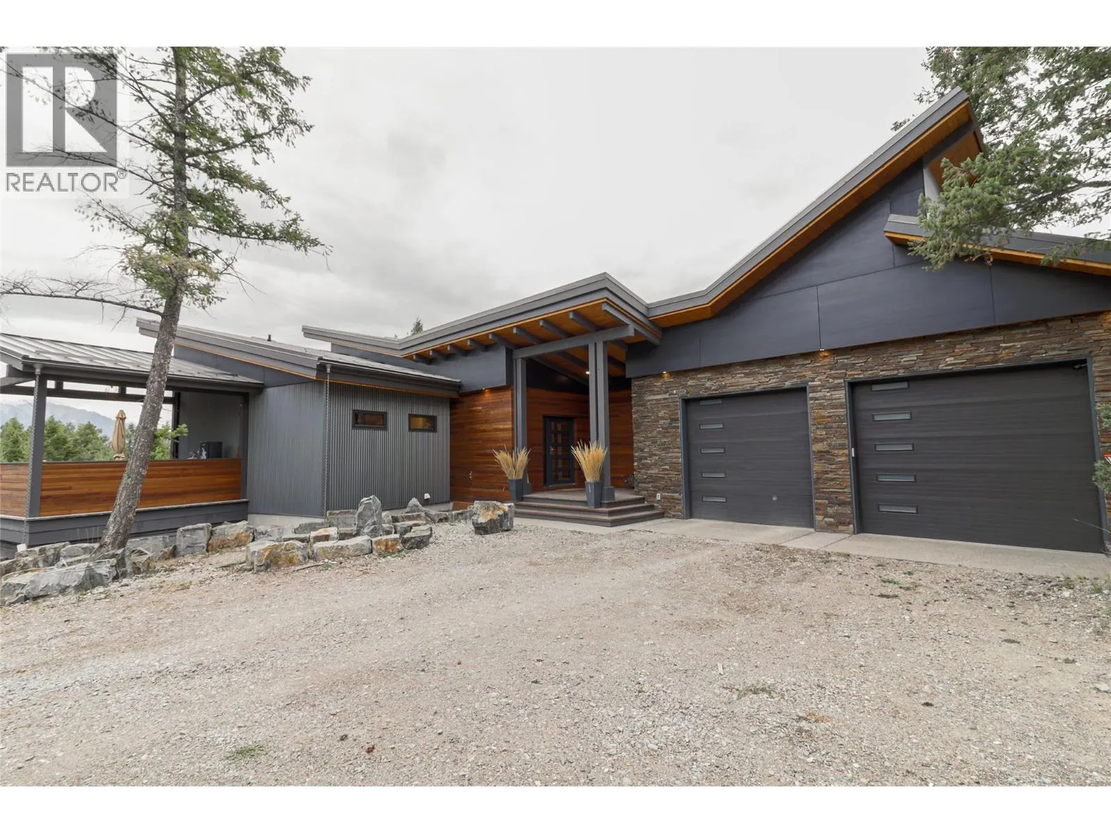 2160 KOOTENAY 3 Road