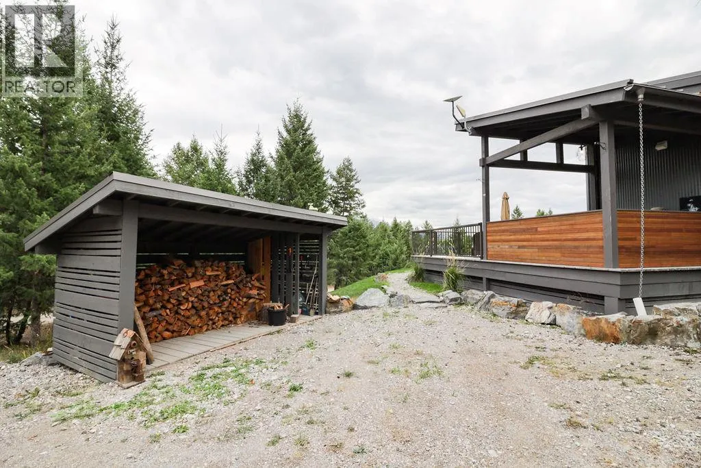 2160 KOOTENAY 3 Road
