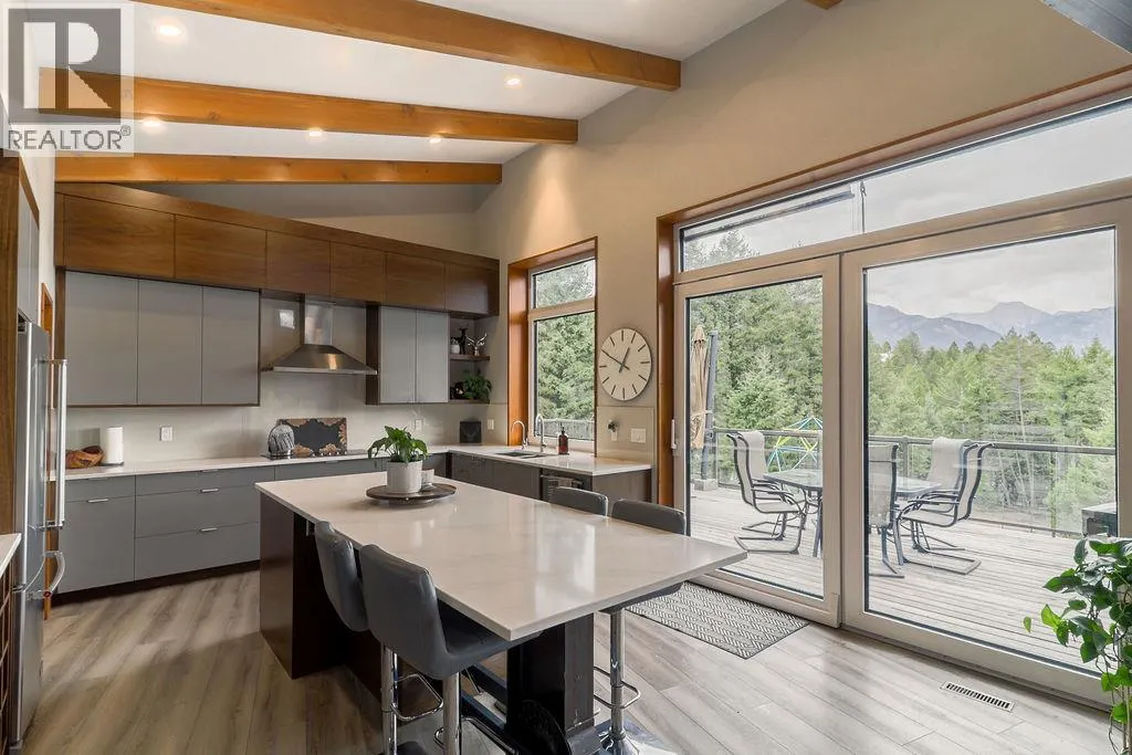 2160 KOOTENAY 3 Road