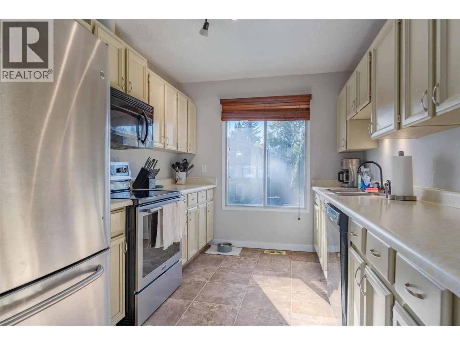 1411 Highland Drive
