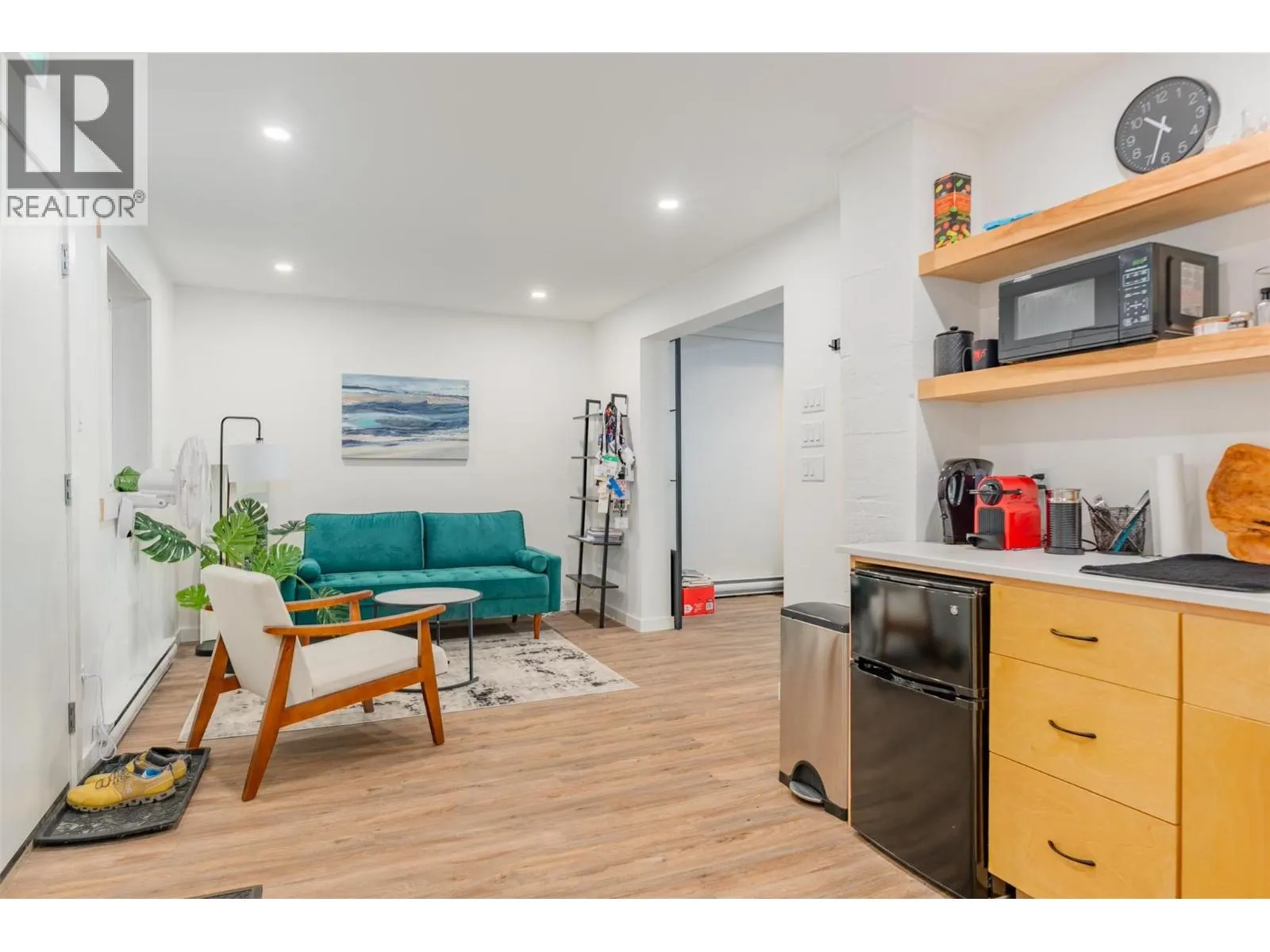 415 FRONT Street