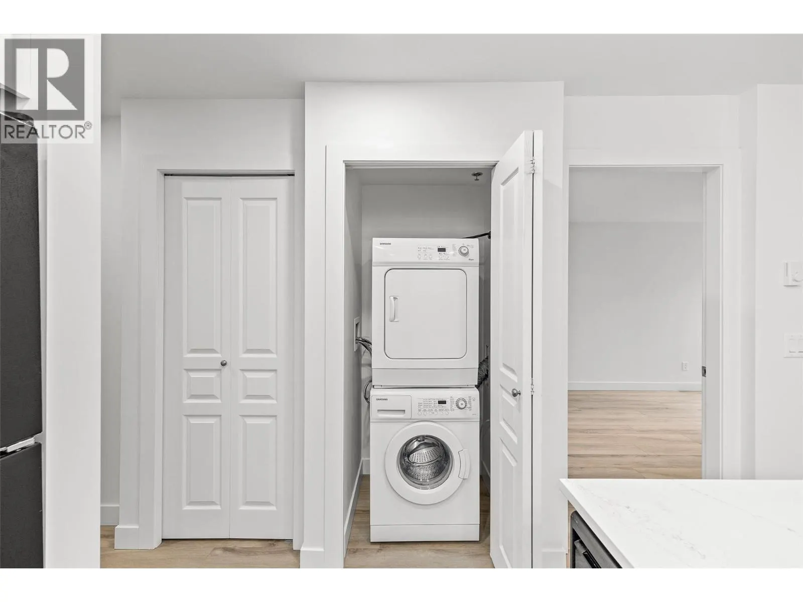 1099 Sunset Drive Unit# 241