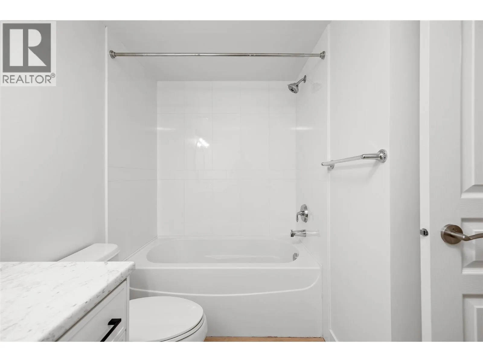 1099 Sunset Drive Unit# 241