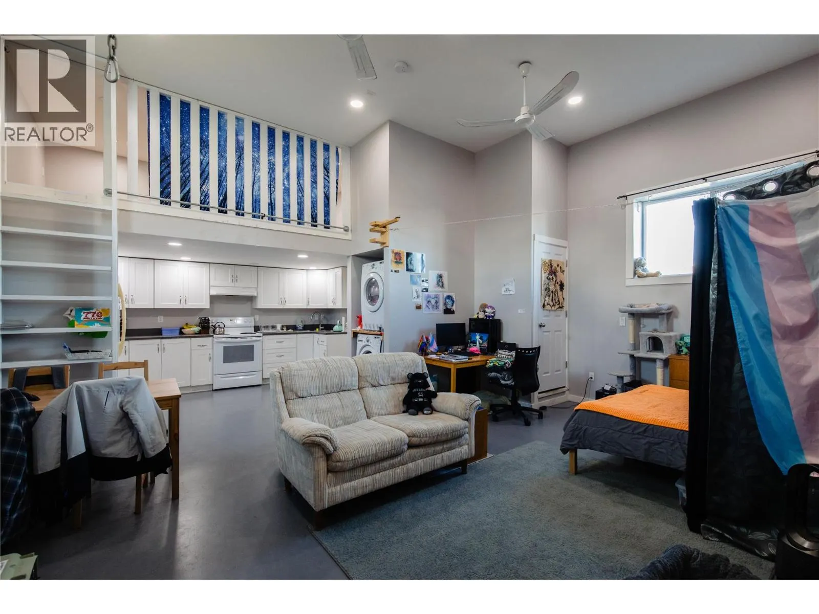 776 Dominion Street