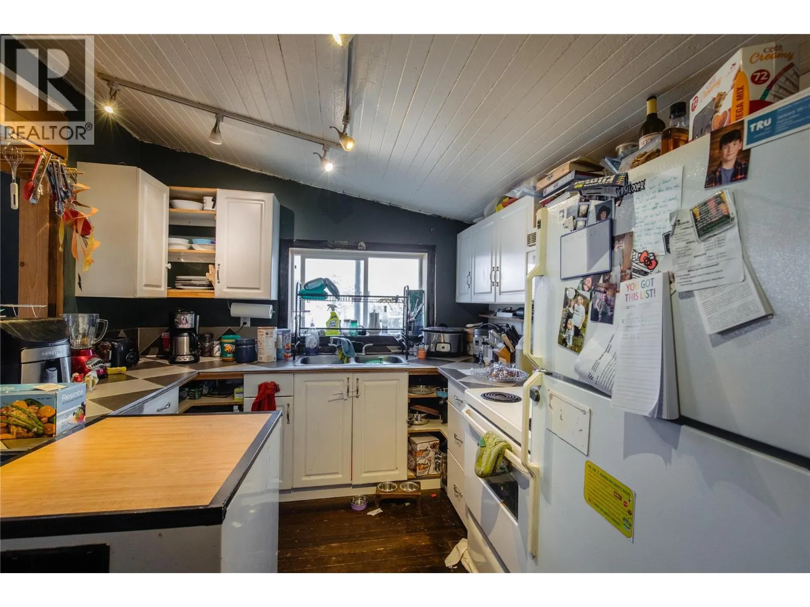 776 Dominion Street