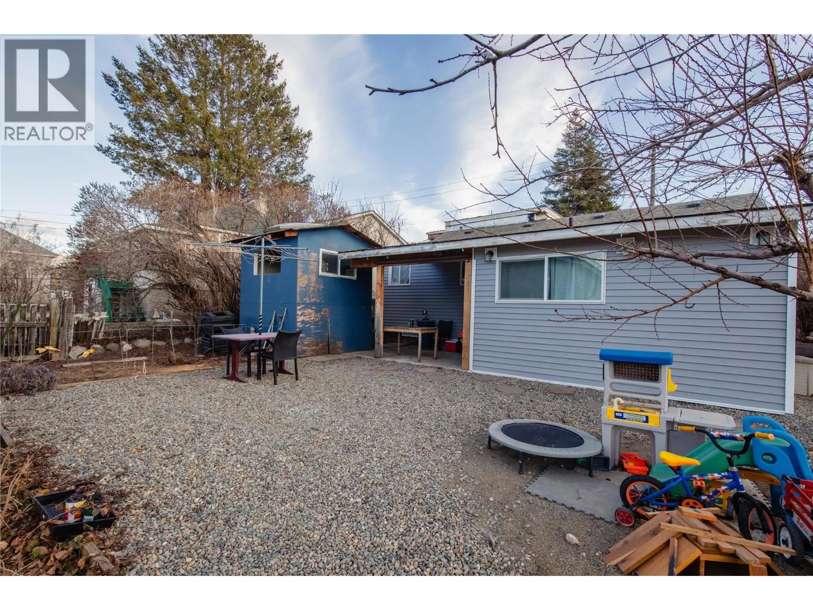 776 Dominion Street