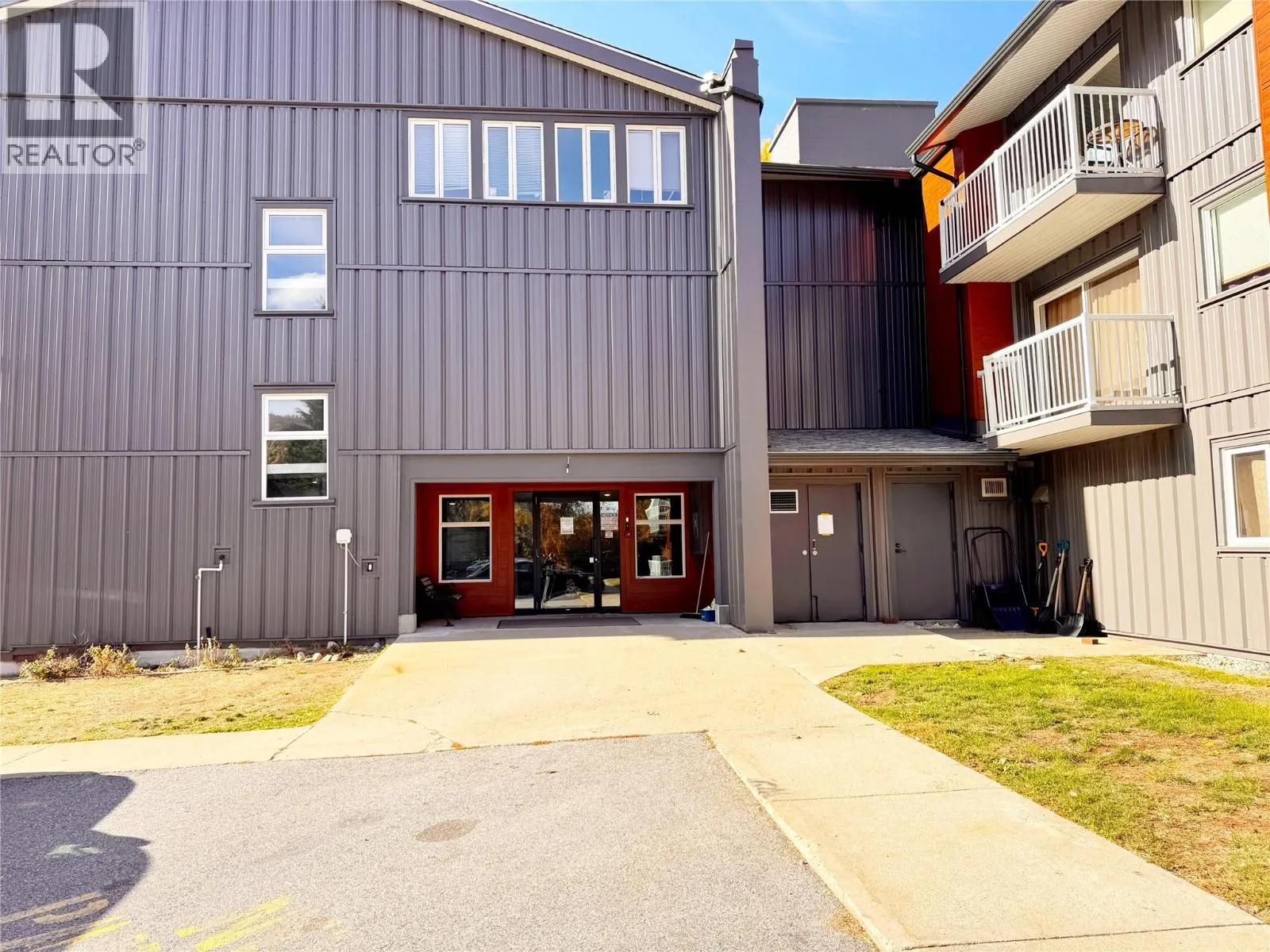 880 WORDSWORTH Avenue Unit# 304