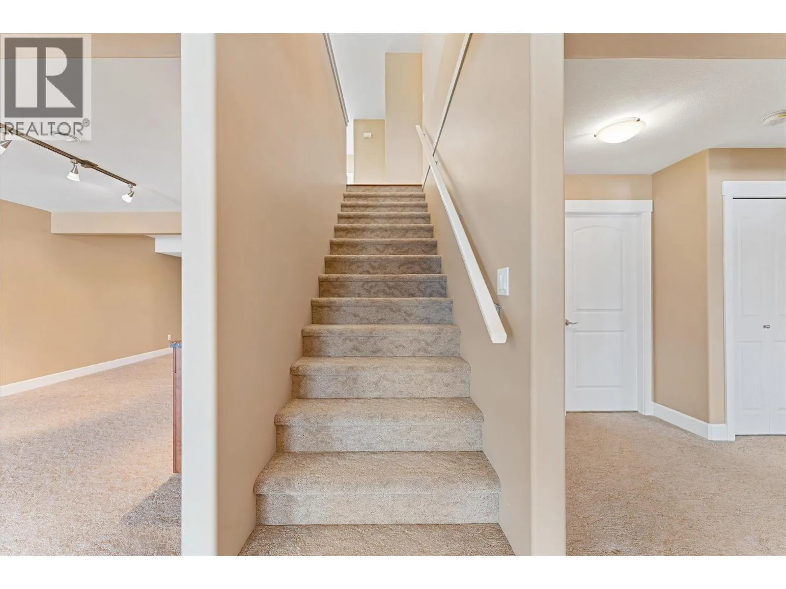 4035 Gellatly Road Unit# 286