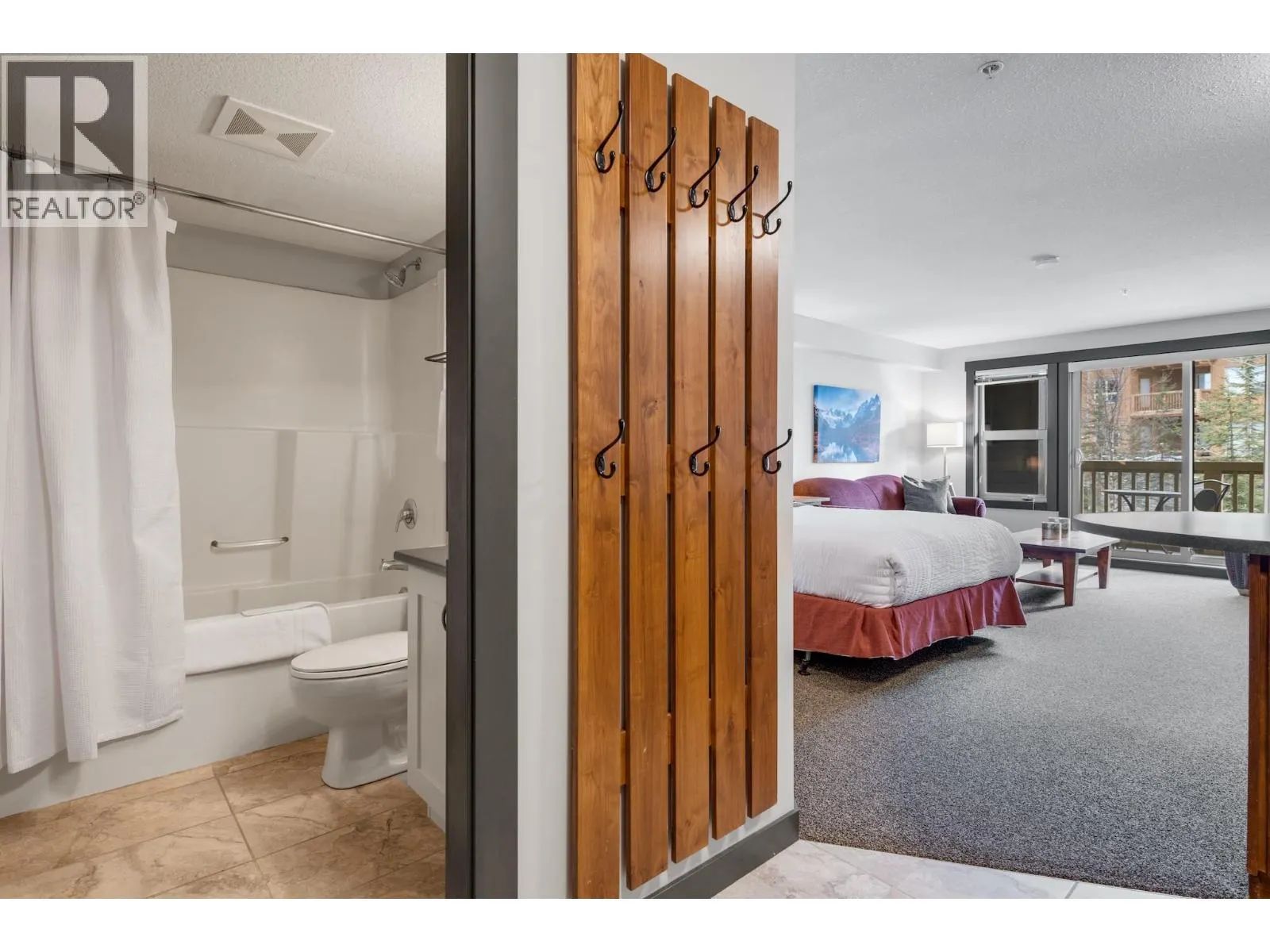 2070 SUMMIT Drive Unit# 201B