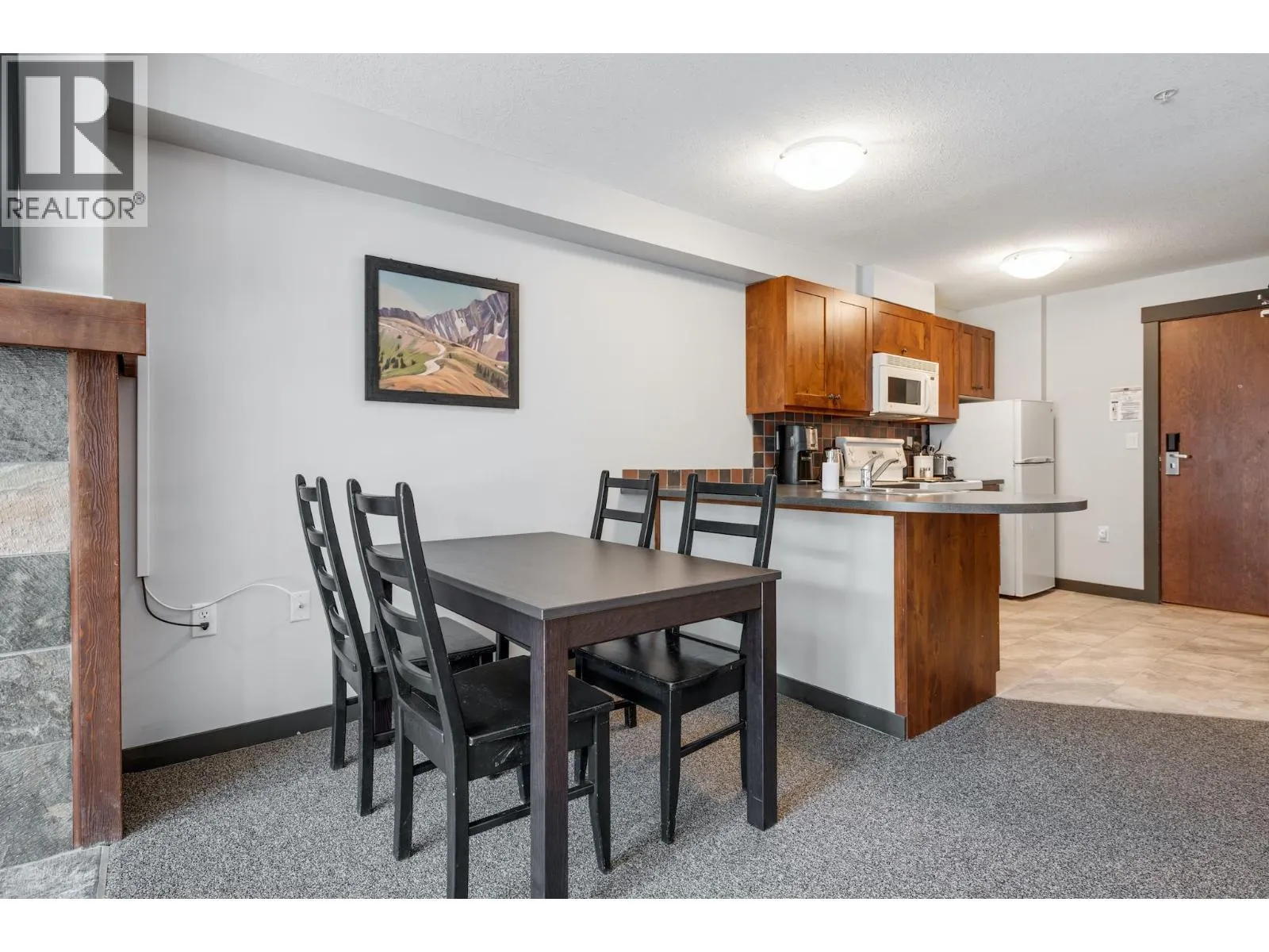 2070 SUMMIT Drive Unit# 201B