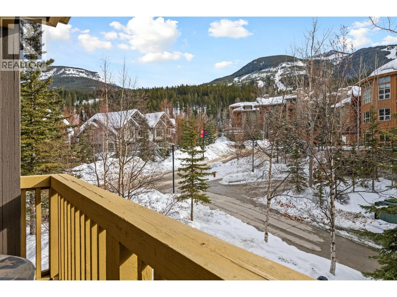 2070 SUMMIT Drive Unit# 201B
