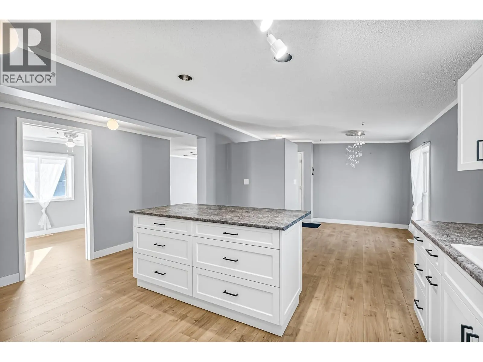 1951 LODGEPOLE Drive Unit# 54