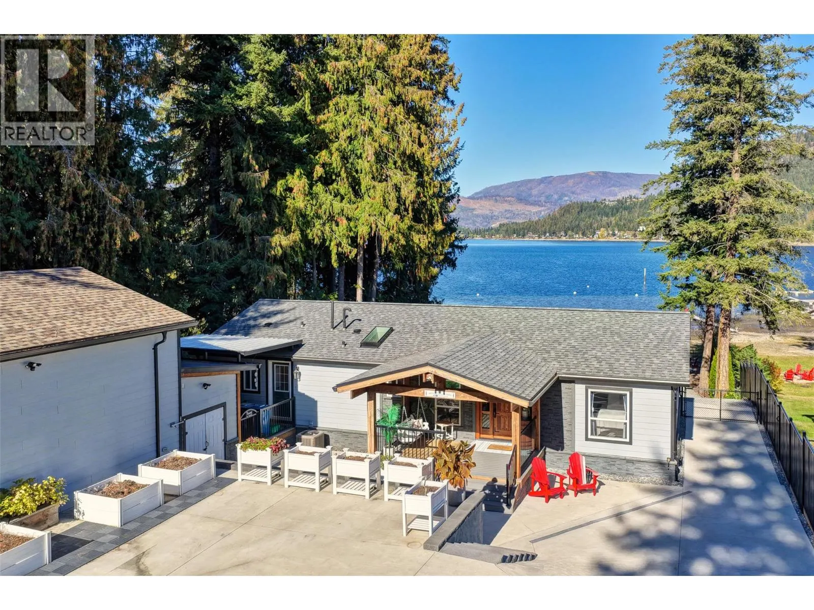 2661 Blind Bay Road