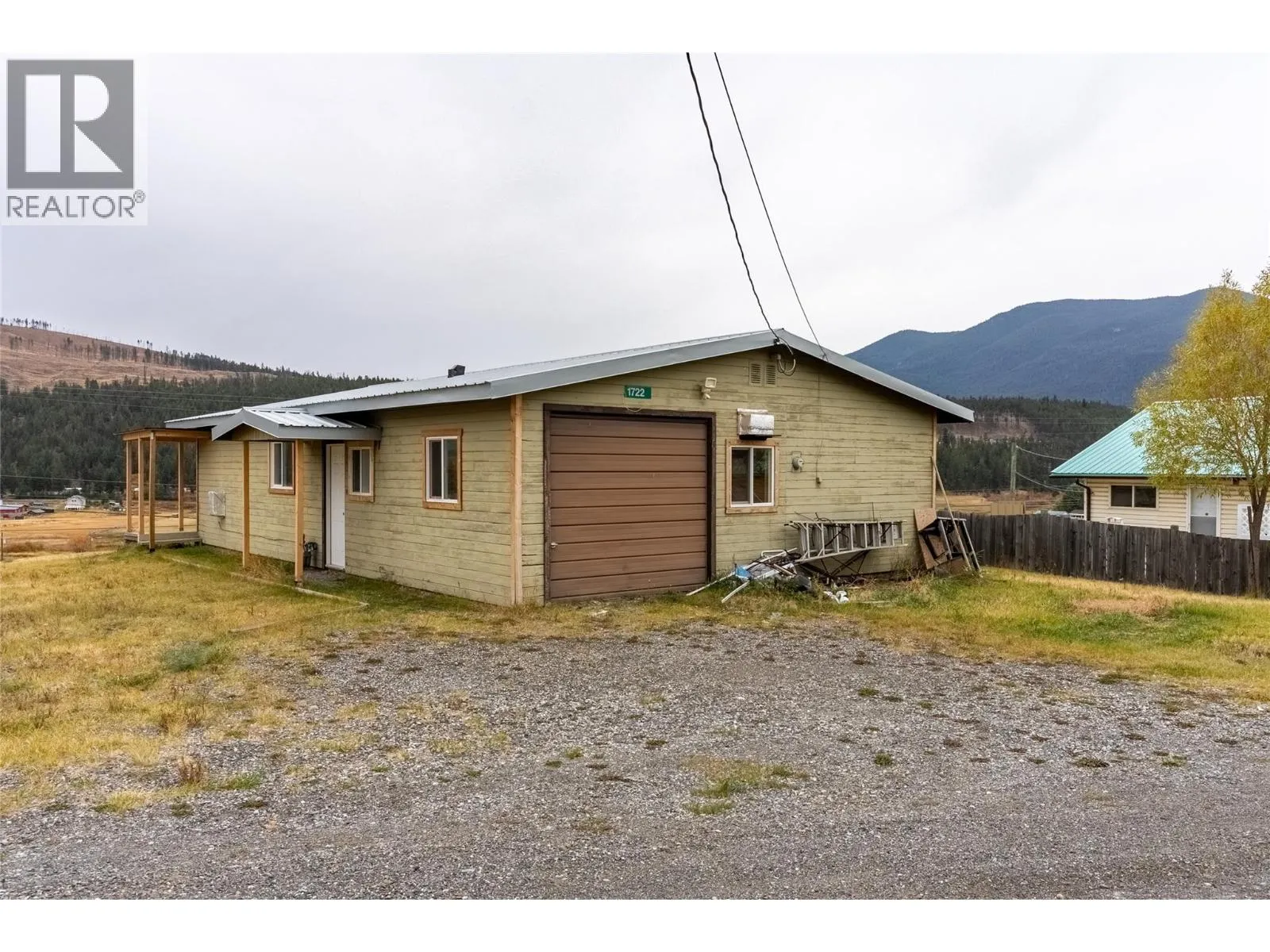 1722 FRONTAGE Road