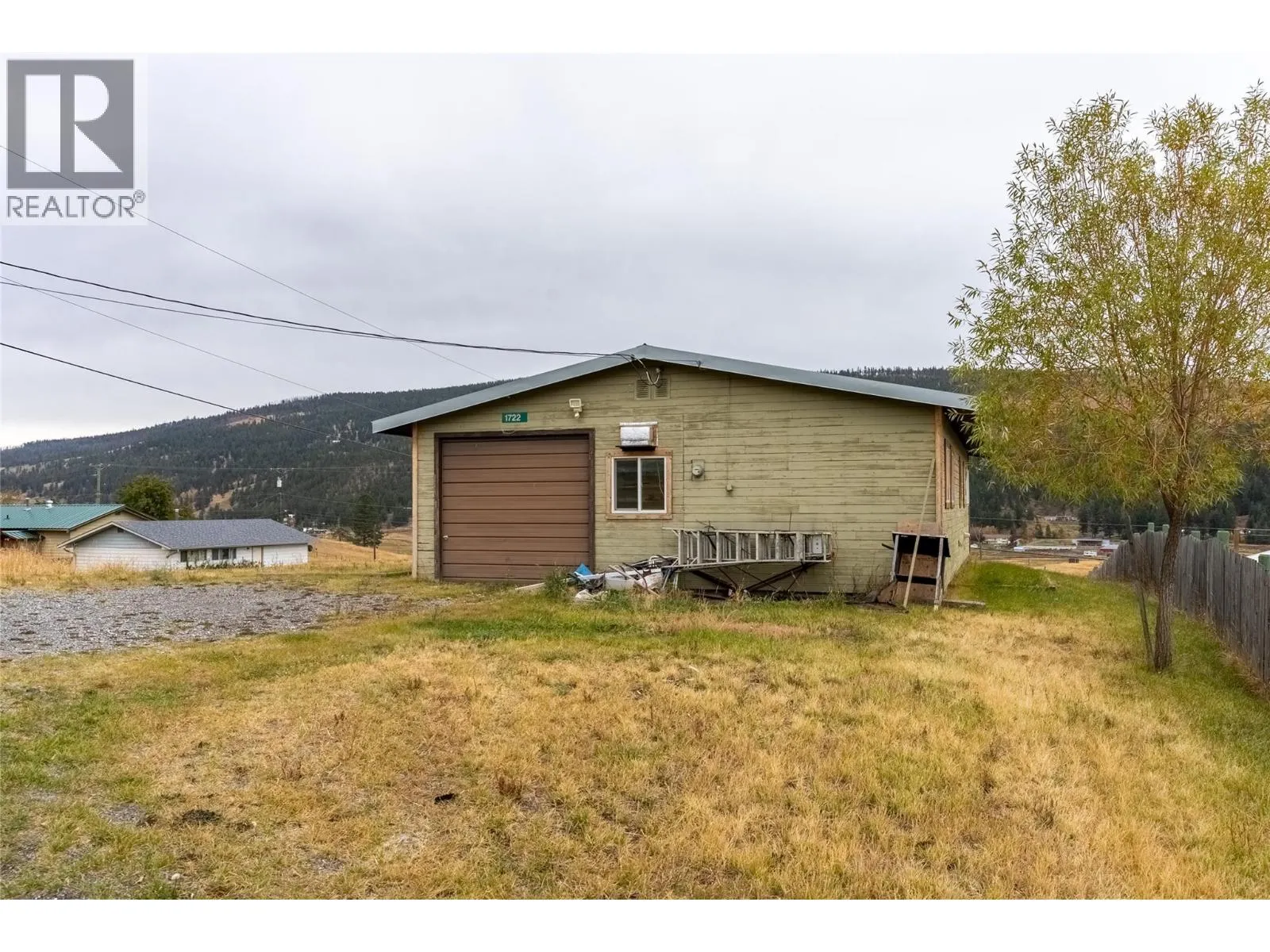 1722 FRONTAGE Road
