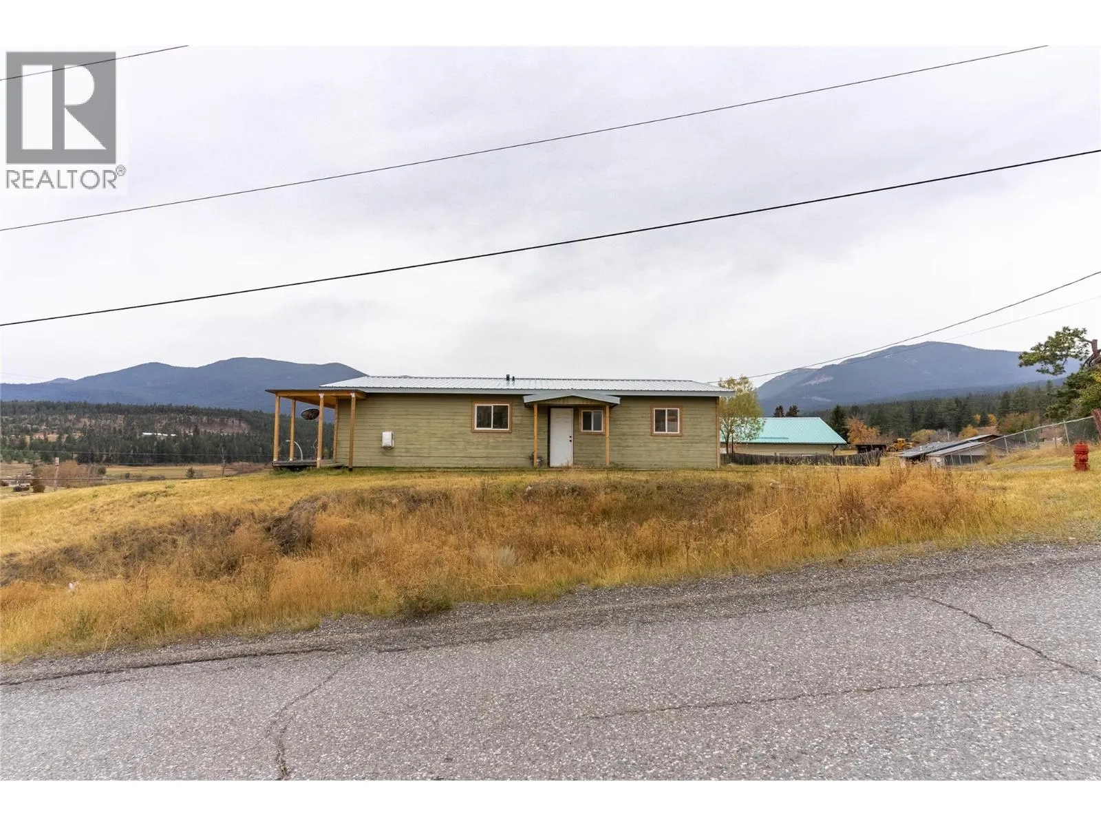 1722 FRONTAGE Road