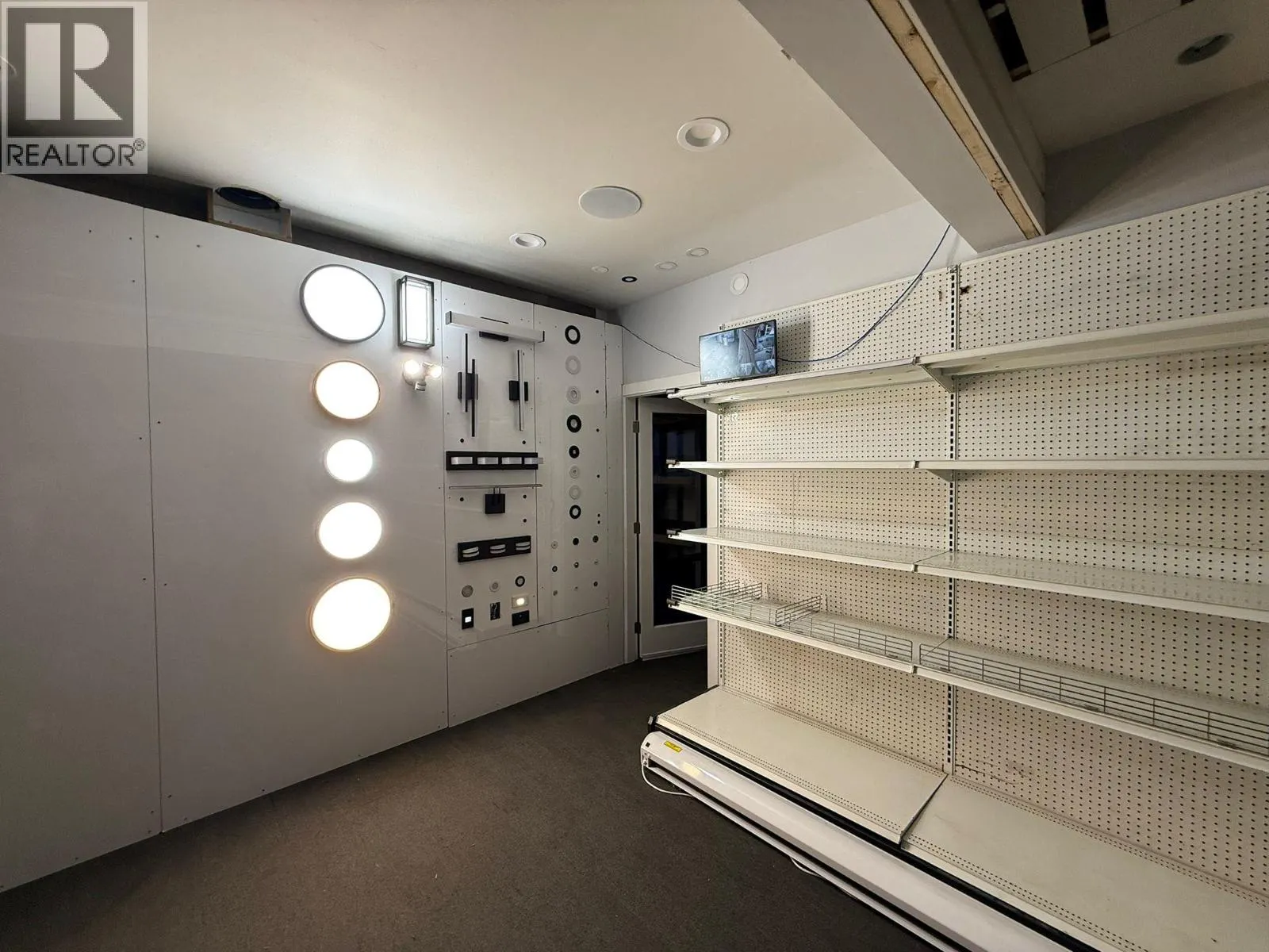 140 Commercial Drive Unit# 111