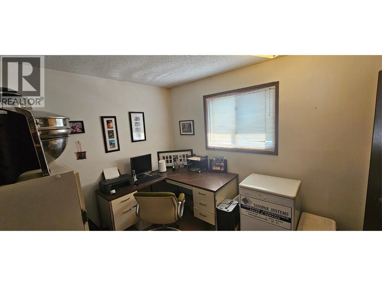 1234 Hickory Crescent