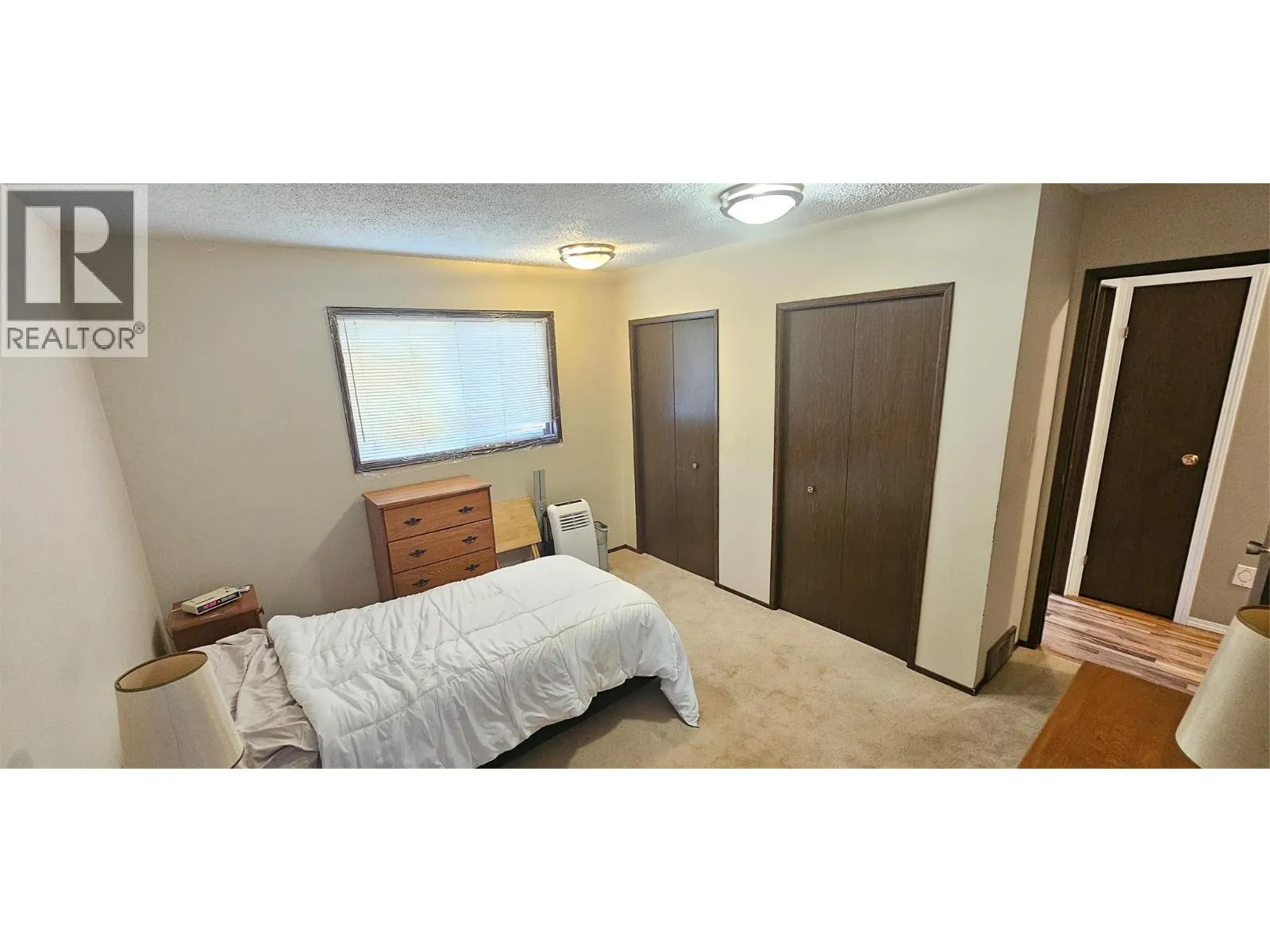 1234 Hickory Crescent