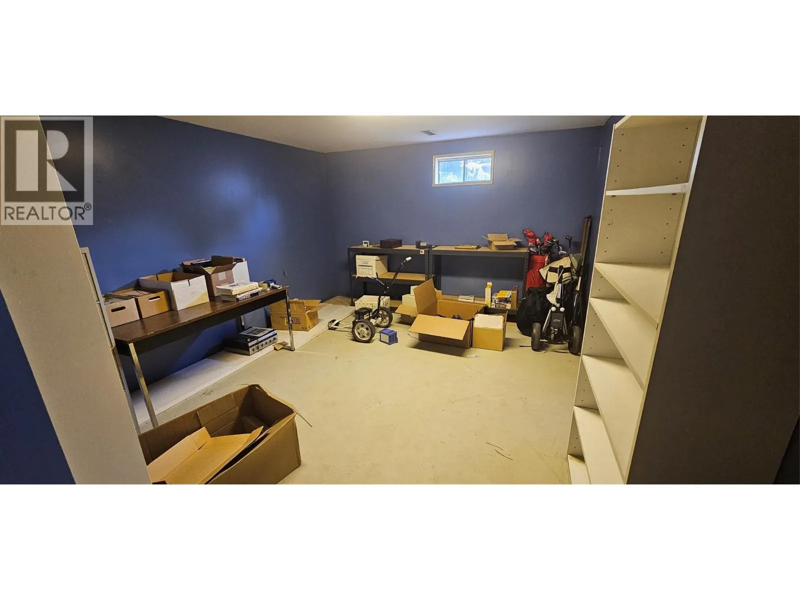 1234 Hickory Crescent