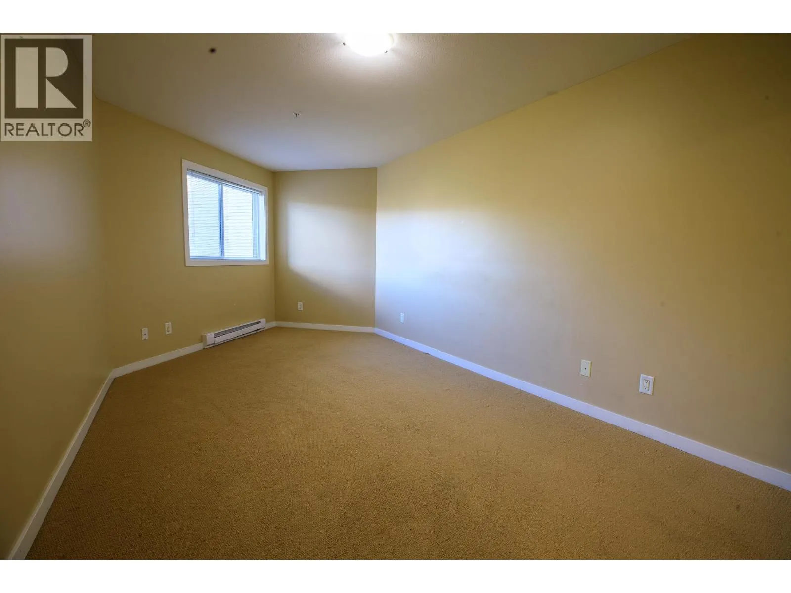 135 Ziprick Road Unit# 306