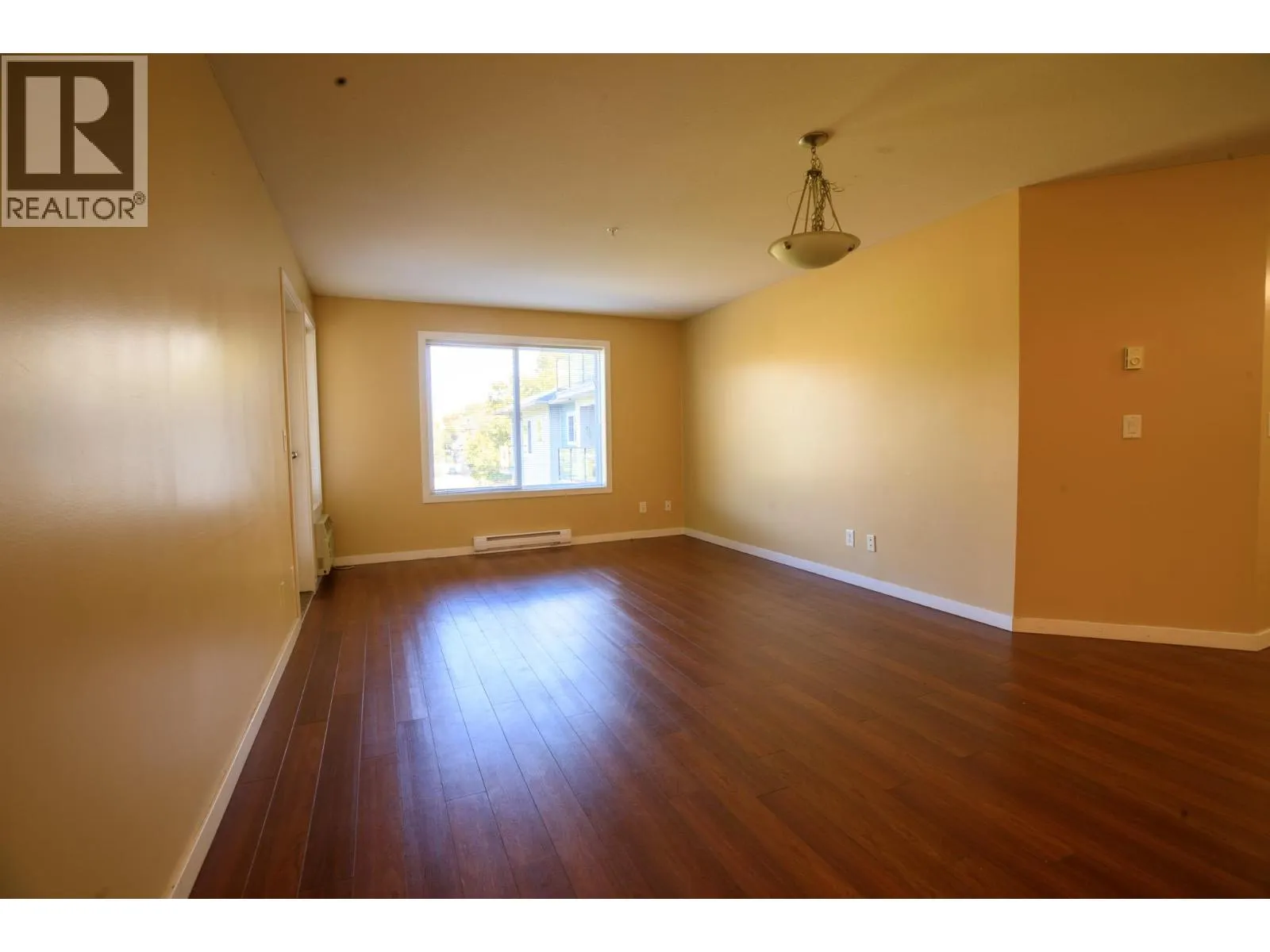 135 Ziprick Road Unit# 306
