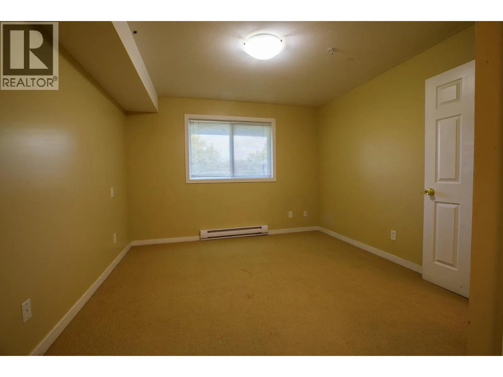 135 Ziprick Road Unit# 306