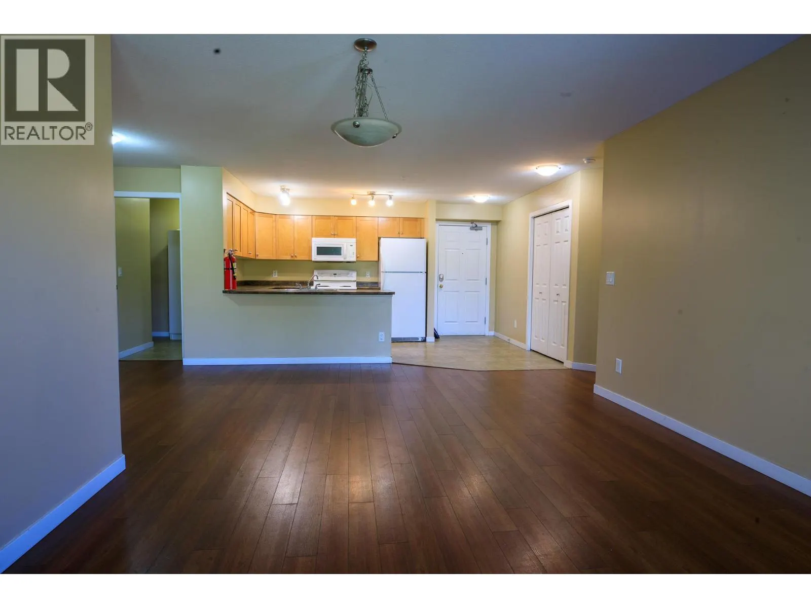 135 Ziprick Road Unit# 306