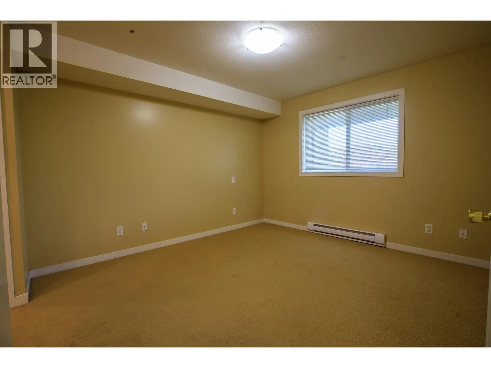 135 Ziprick Road Unit# 306