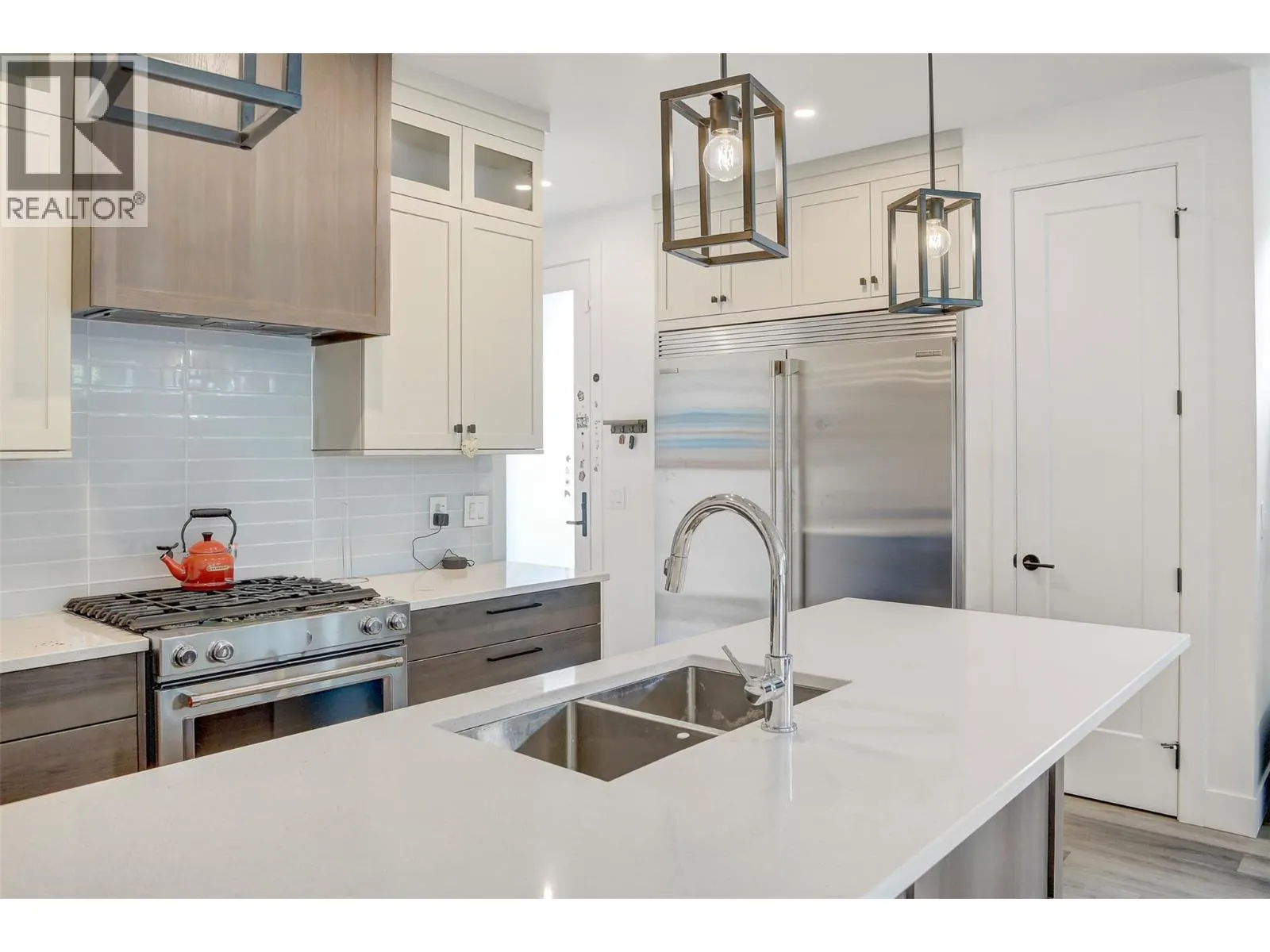 852 Stockwell Avenue Unit# 2