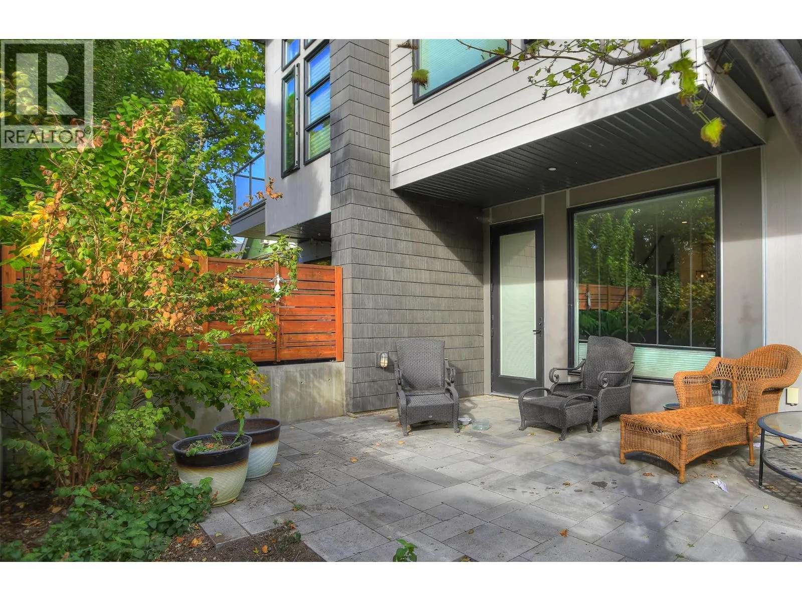 852 Stockwell Avenue Unit# 2