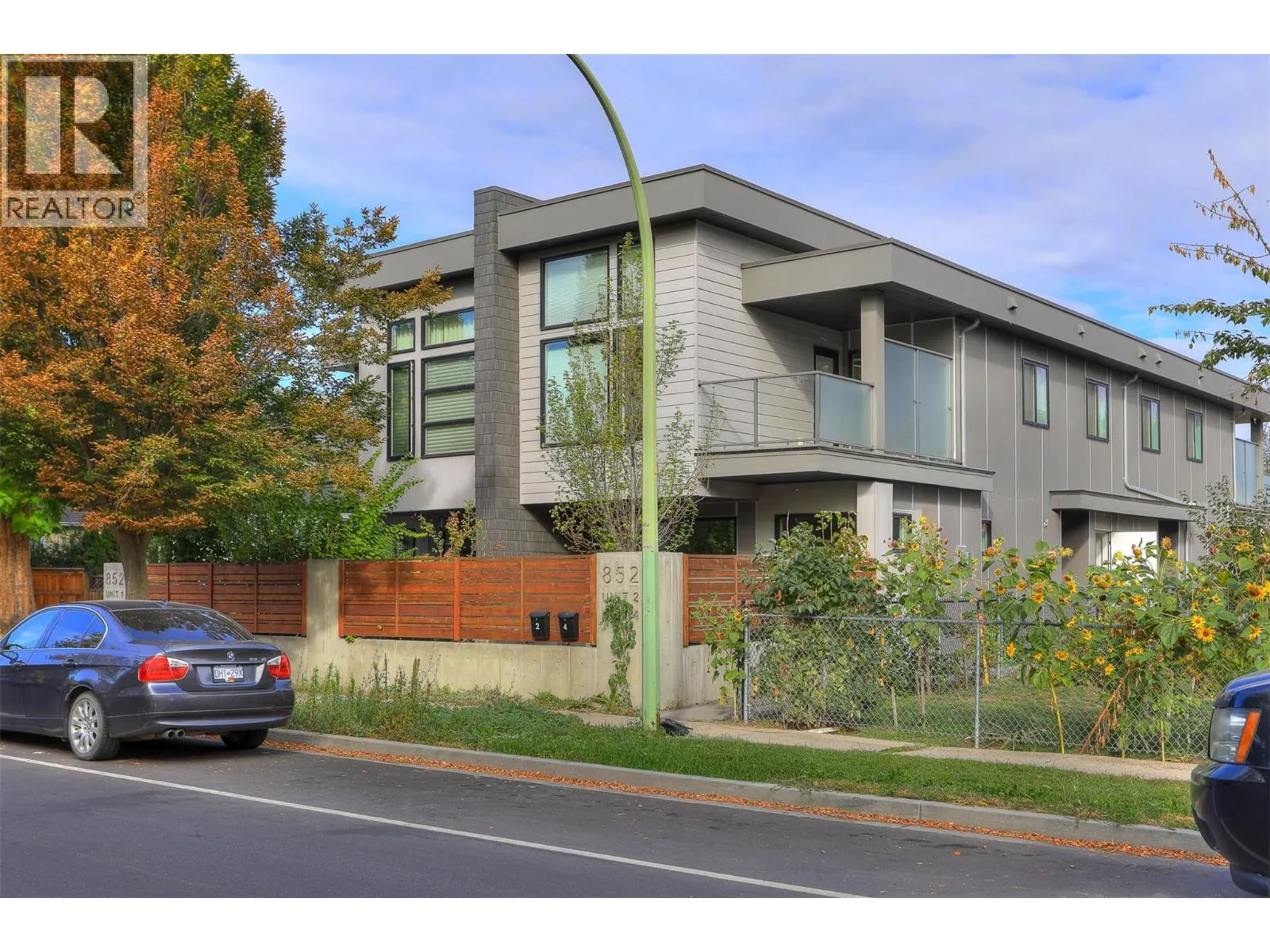 852 Stockwell Avenue Unit# 2