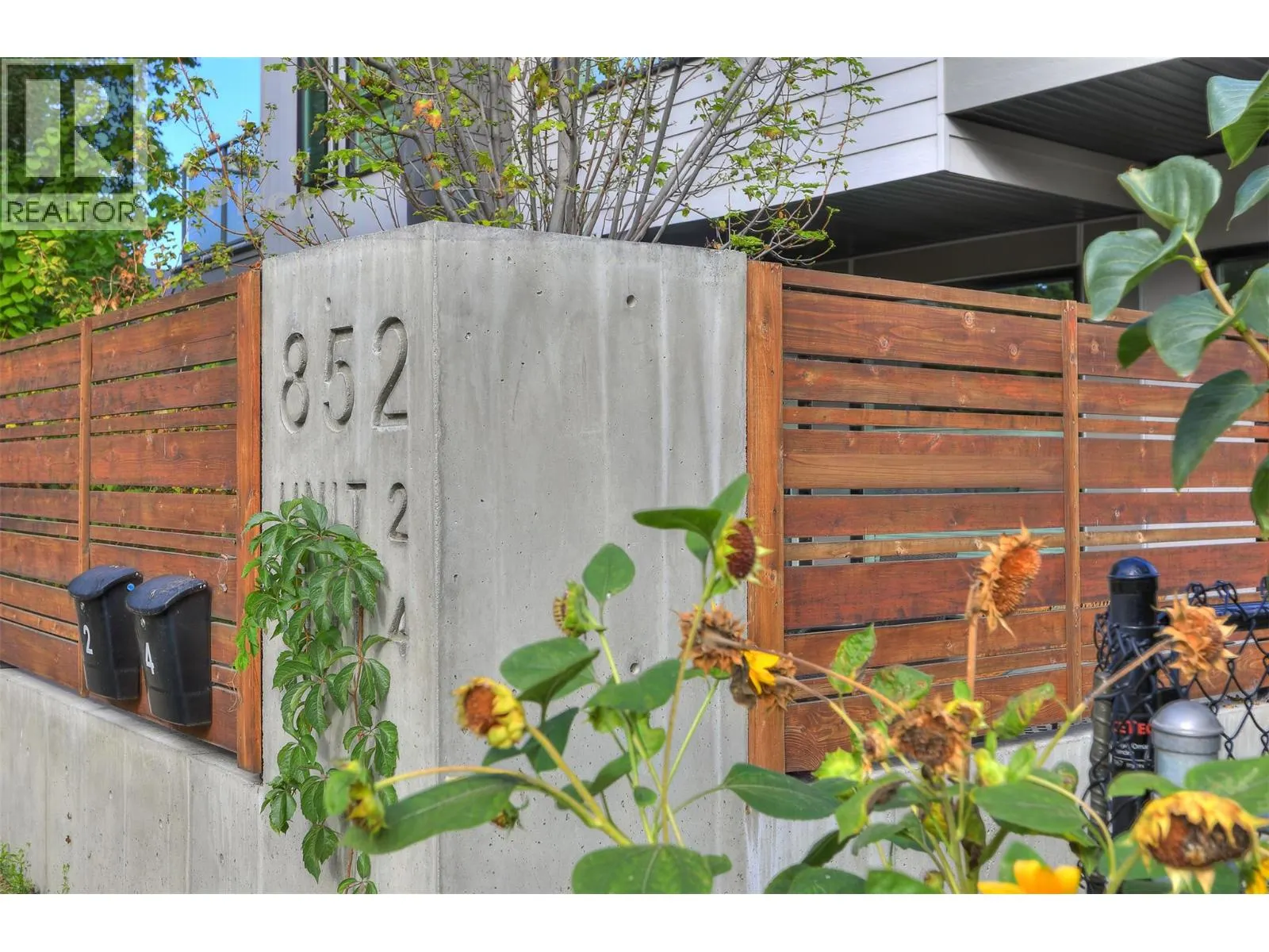 852 Stockwell Avenue Unit# 2