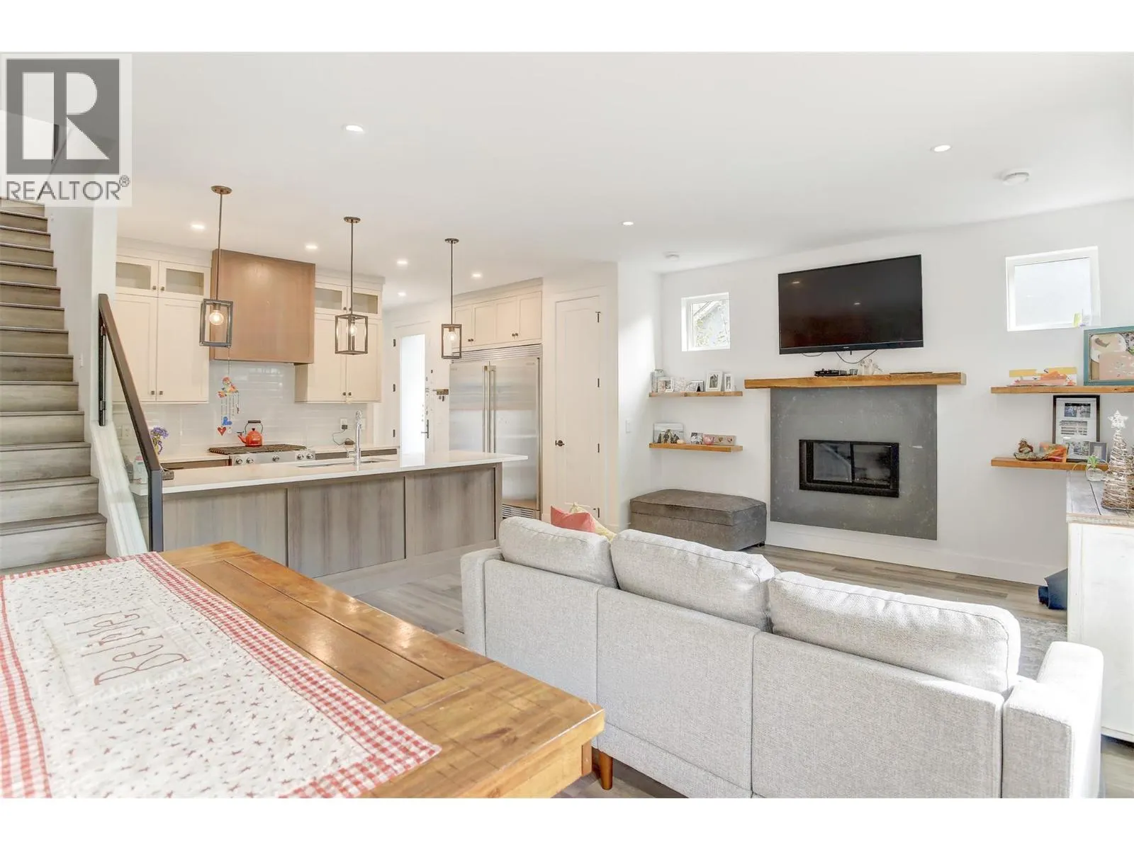 852 Stockwell Avenue Unit# 2